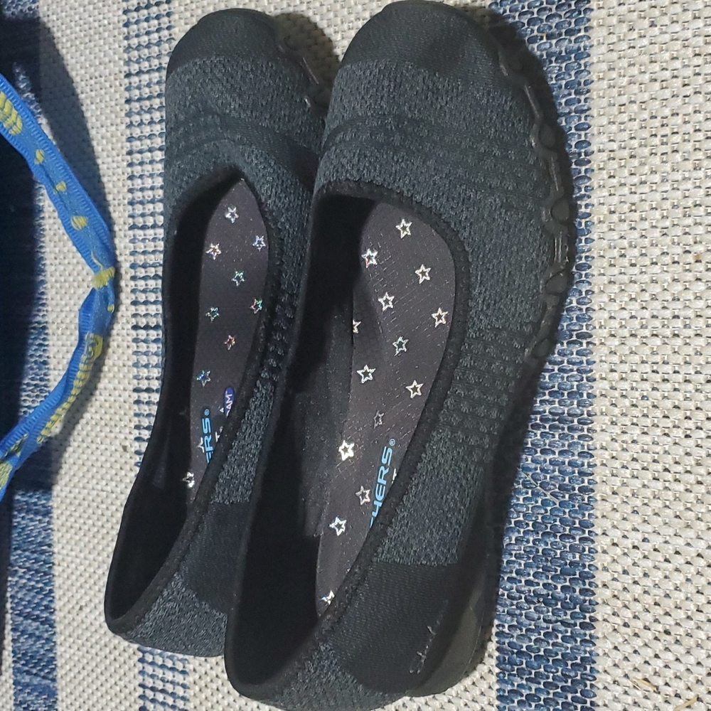 Womens sketchers slip on shoes